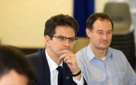 Local MP Steve Baker takes questions at the public meeting of High Wycombe's Council of Christian Muslim Relations. Photo: Anita Ross-Marshall, Bucks Free Press
