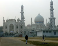 Deoband's grand mosque - Photo: Jenny Taylor Deoband's grand mosque - Photo: Jenny Taylor