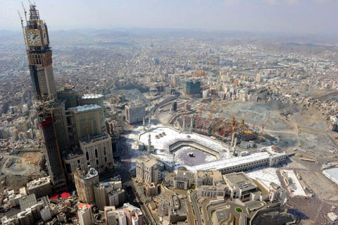 Modern buildings rise over the Masjid al-Haram. Photo: Islamic Heritage Modern buildings rise over the Masjid al-Haram. Photo: Islamic Heritage